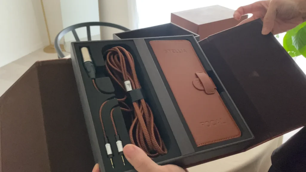 FOCAL STELLIA 書類収納レザーケース