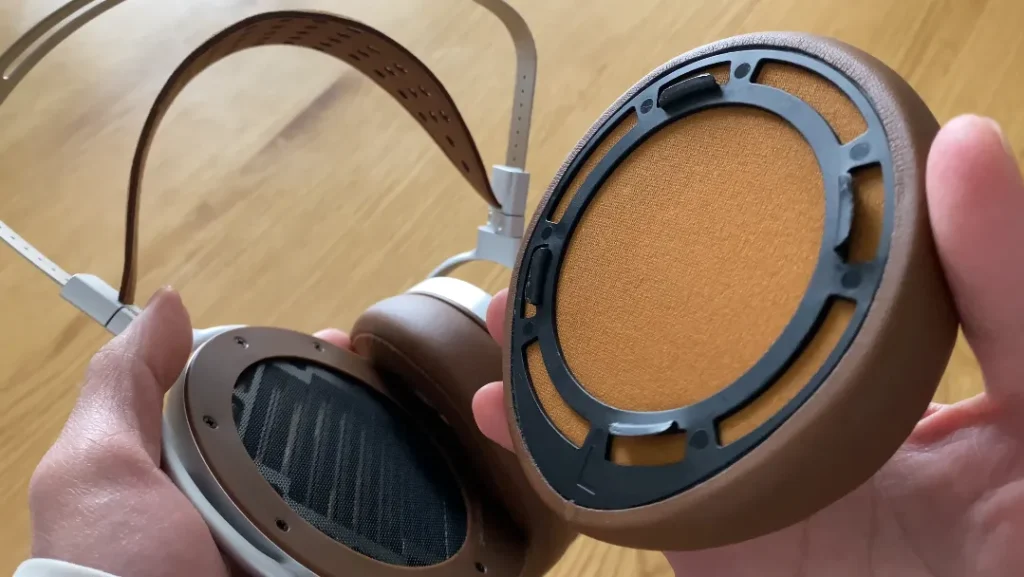 SUSVARA UNVEILED イヤーパッド交換3