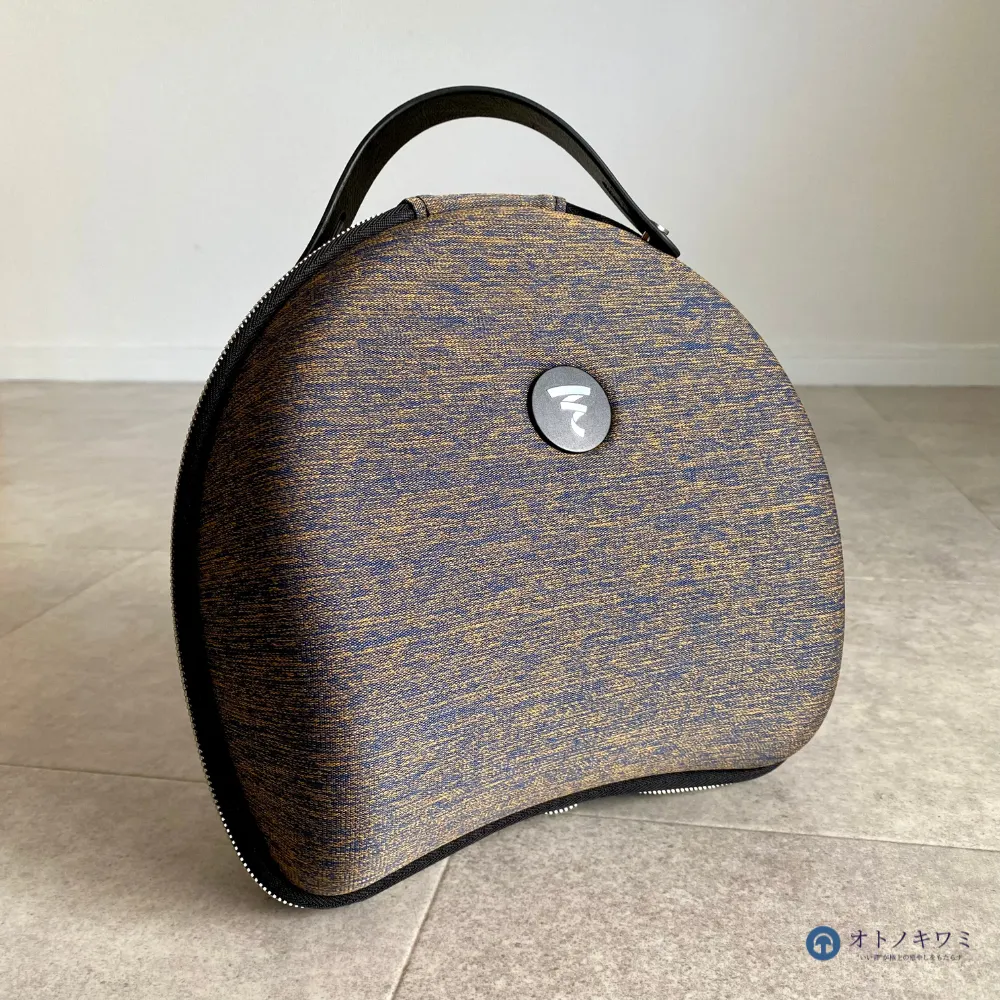 FOCAL UTOPIA ケース