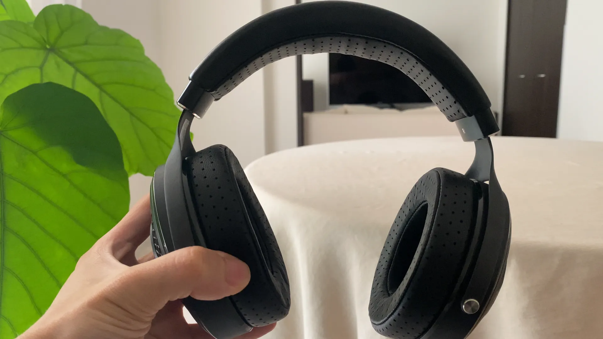 FOCAL UTOPIA SG デザイン 05