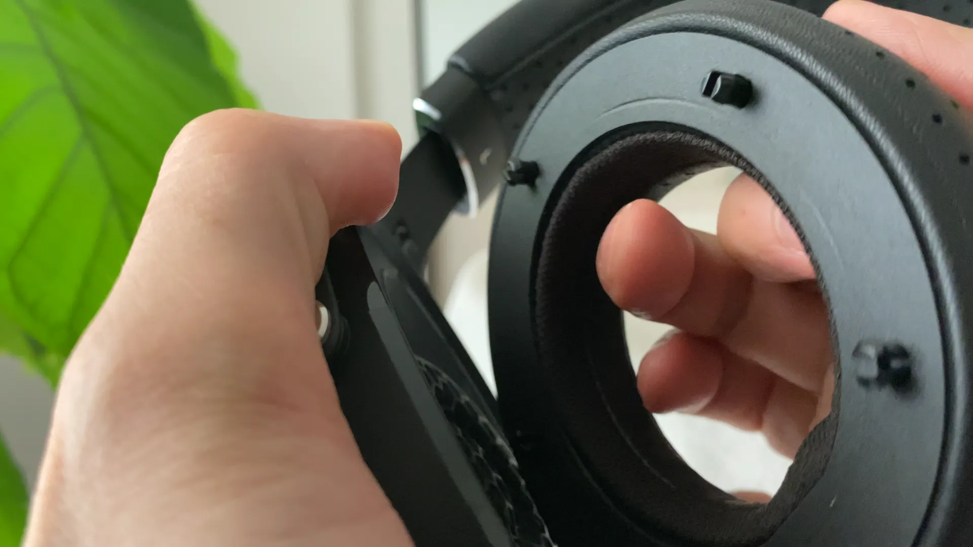 FOCAL UTOPIA SG イヤーパッド交換方法 01