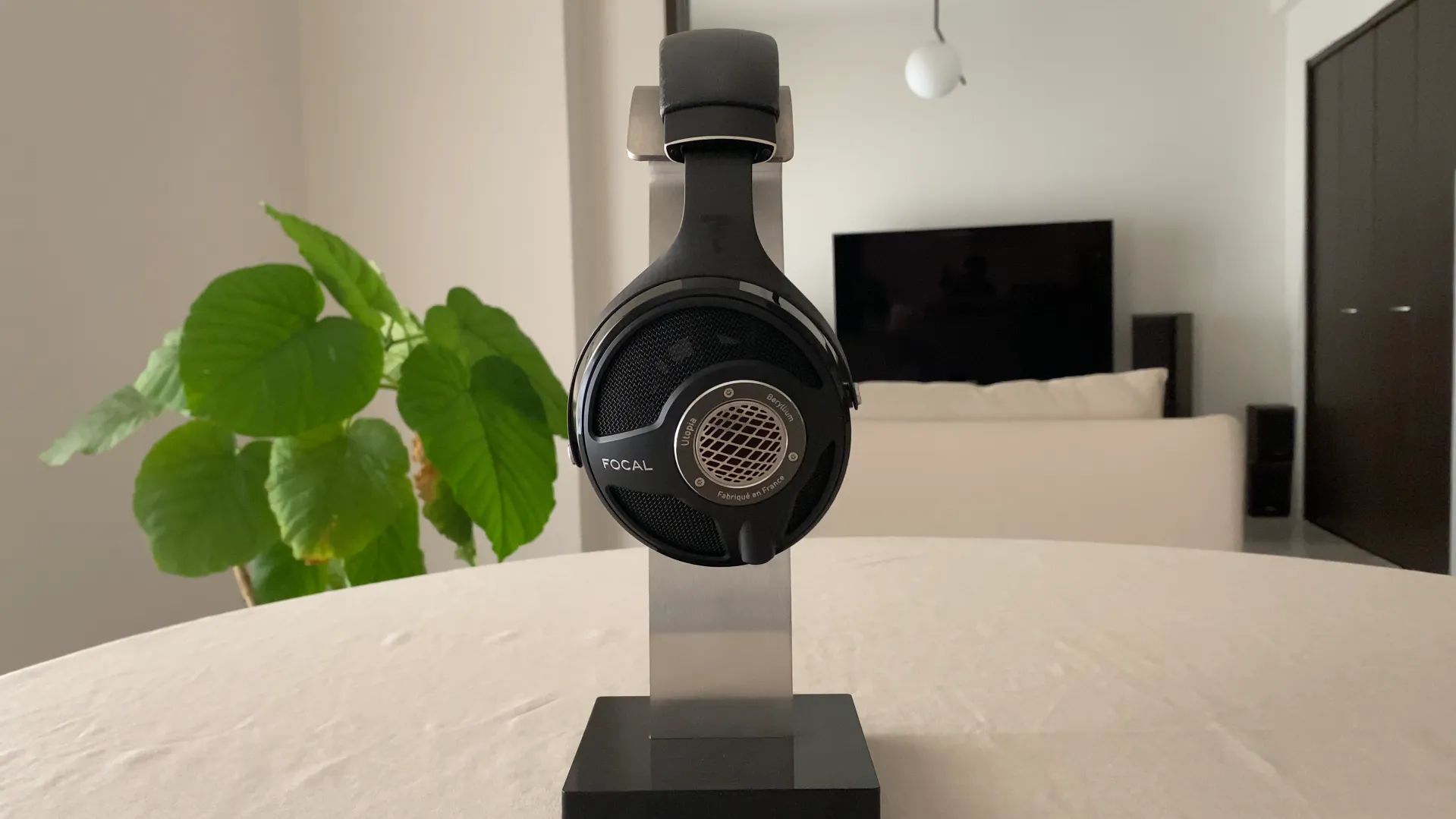 FOCAL UTOPIA SGをレビュー！実機を聴いてみた感想【初代UTOPIAと徹底