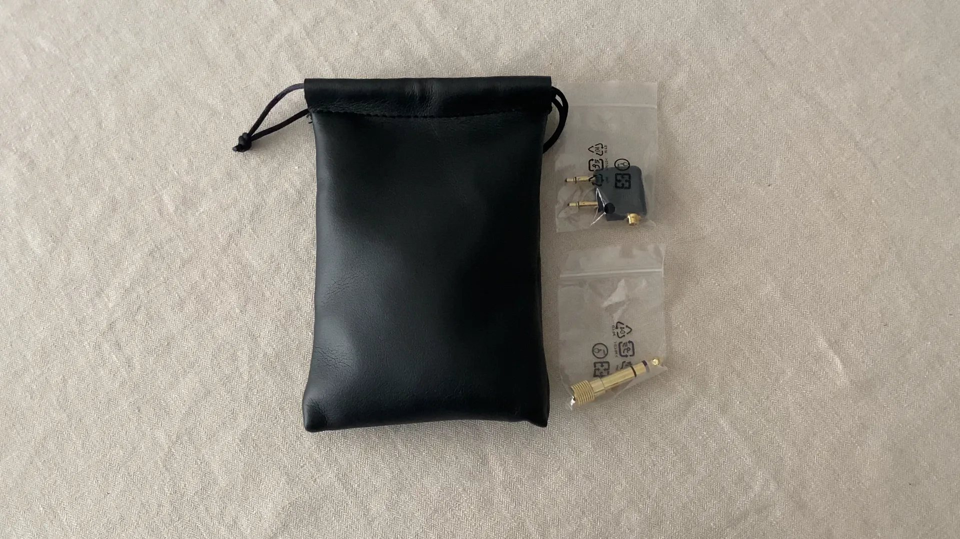 LIRIC II ケーブルポーチ・6.35mm変換プラグ・航空機用アダプター