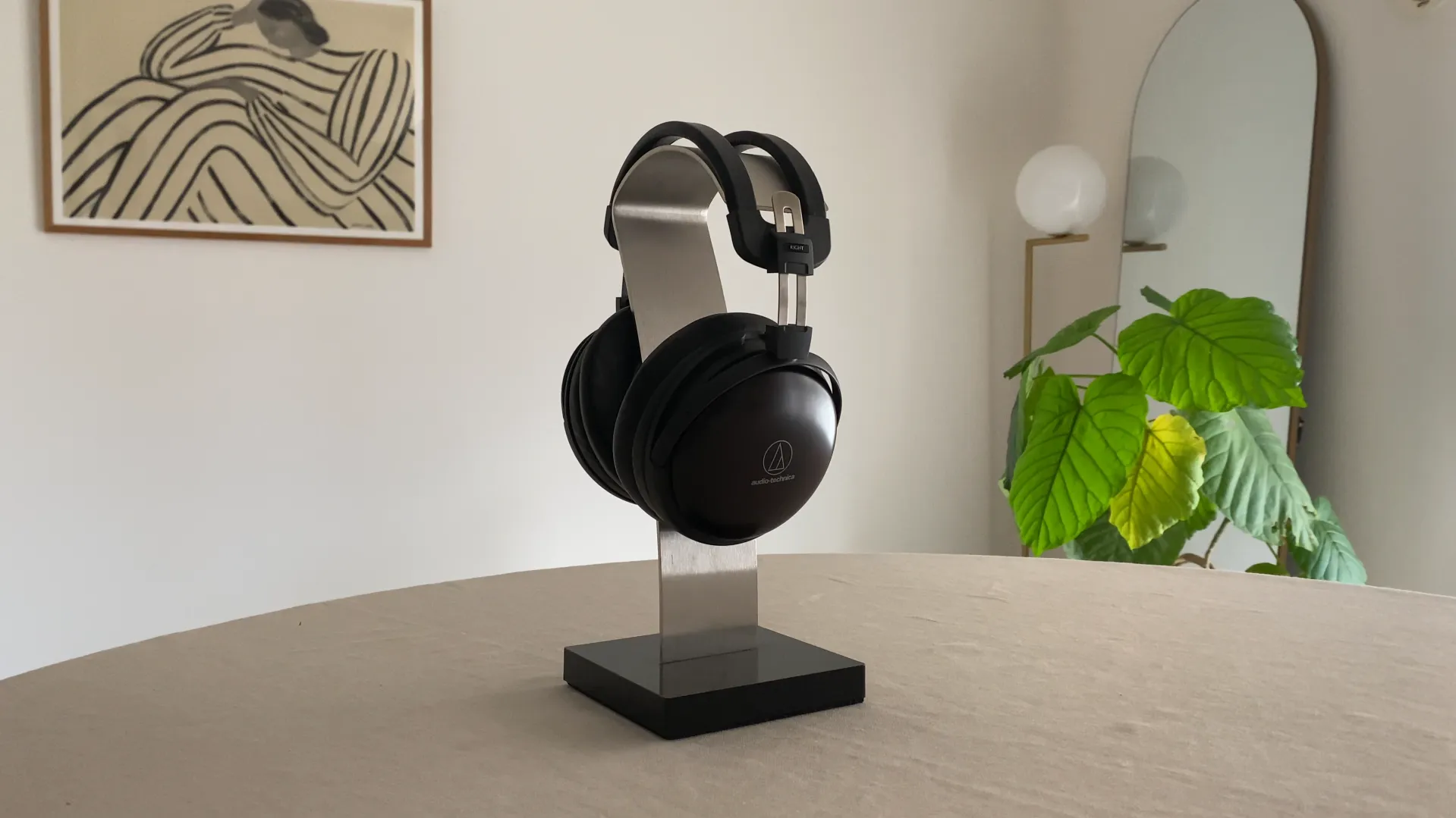 Audio-Technica ATH-AWKT 本体