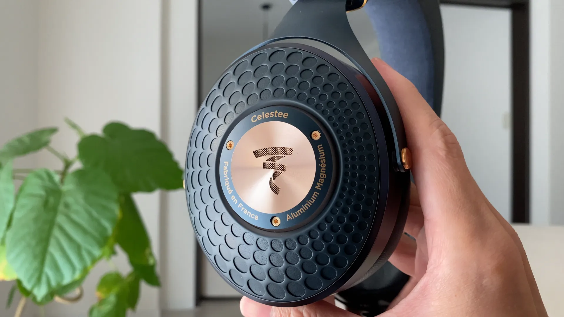 FOCAL Celestee ネイビーブルーのカップとソフトコッパーのリング